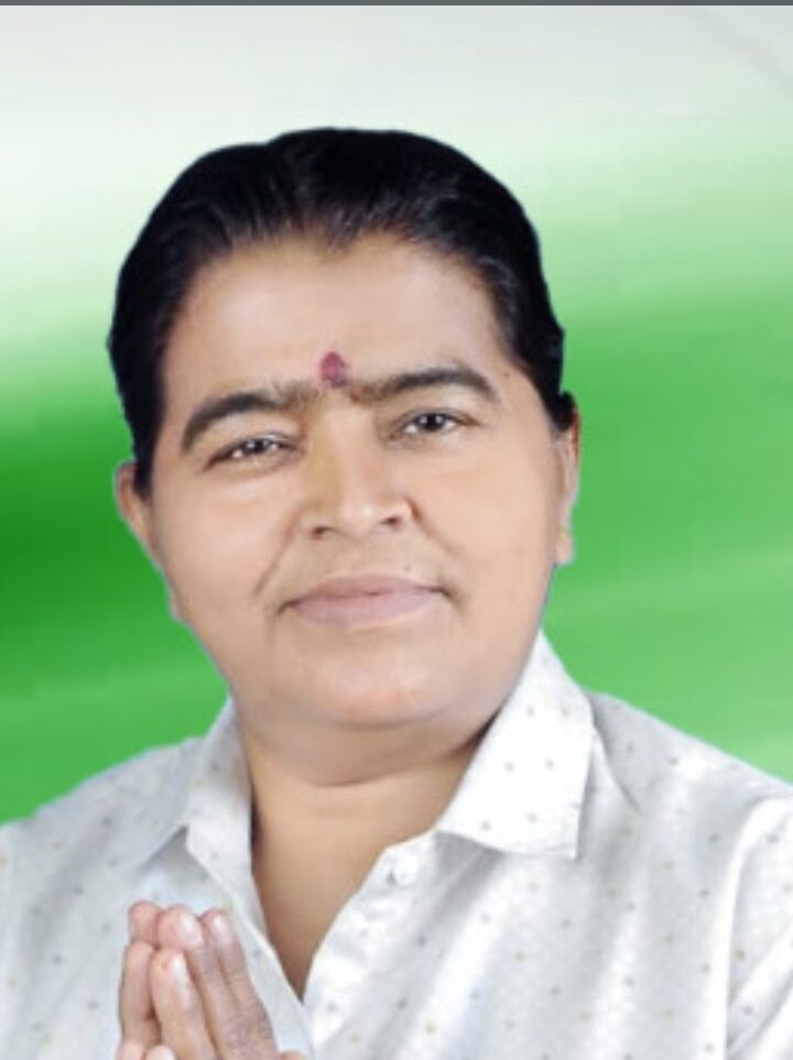 श्रीमती पुष्पा डांगी